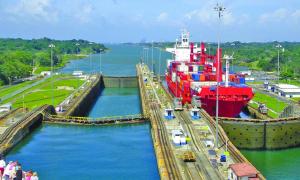 Hur fungerar Panamakanalen?